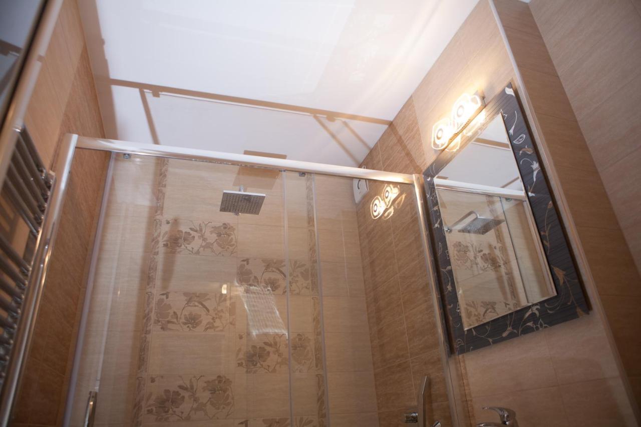 Lvc,Lac & Nyc Apartshotel Faleza Galati  Ngoại thất bức ảnh
