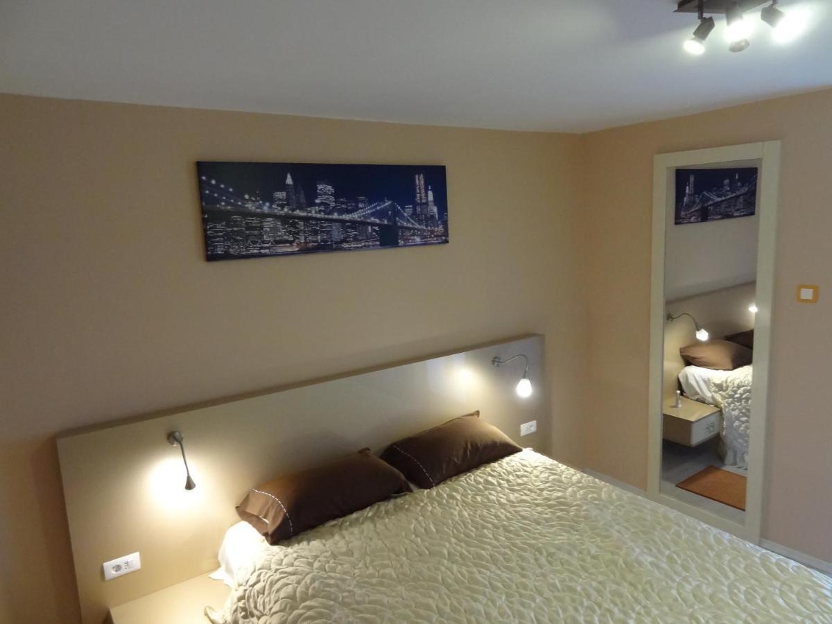 Lvc,Lac & Nyc Apartshotel Faleza Galati  Ngoại thất bức ảnh
