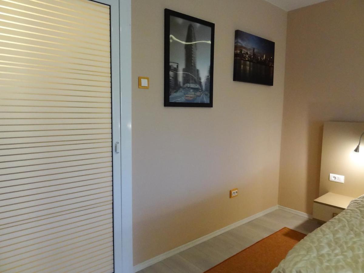 Lvc,Lac & Nyc Apartshotel Faleza Galati  Ngoại thất bức ảnh